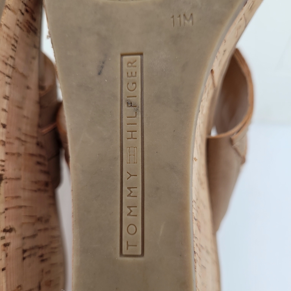 Tommy Hilfiger Wedge Sandals Slip on Size 11 Cork look heel - Picture 8 of 8